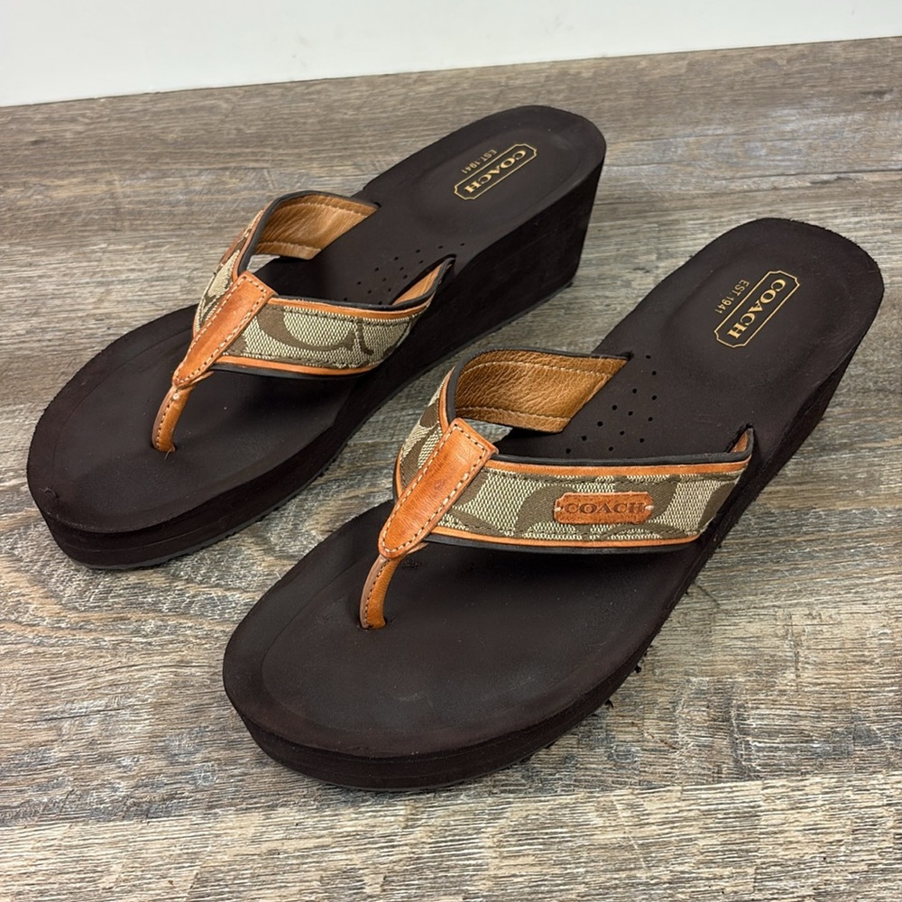 Coach Juliet Signature Canvas Platform Wedge Flip Flop Sandals Size 9.5B